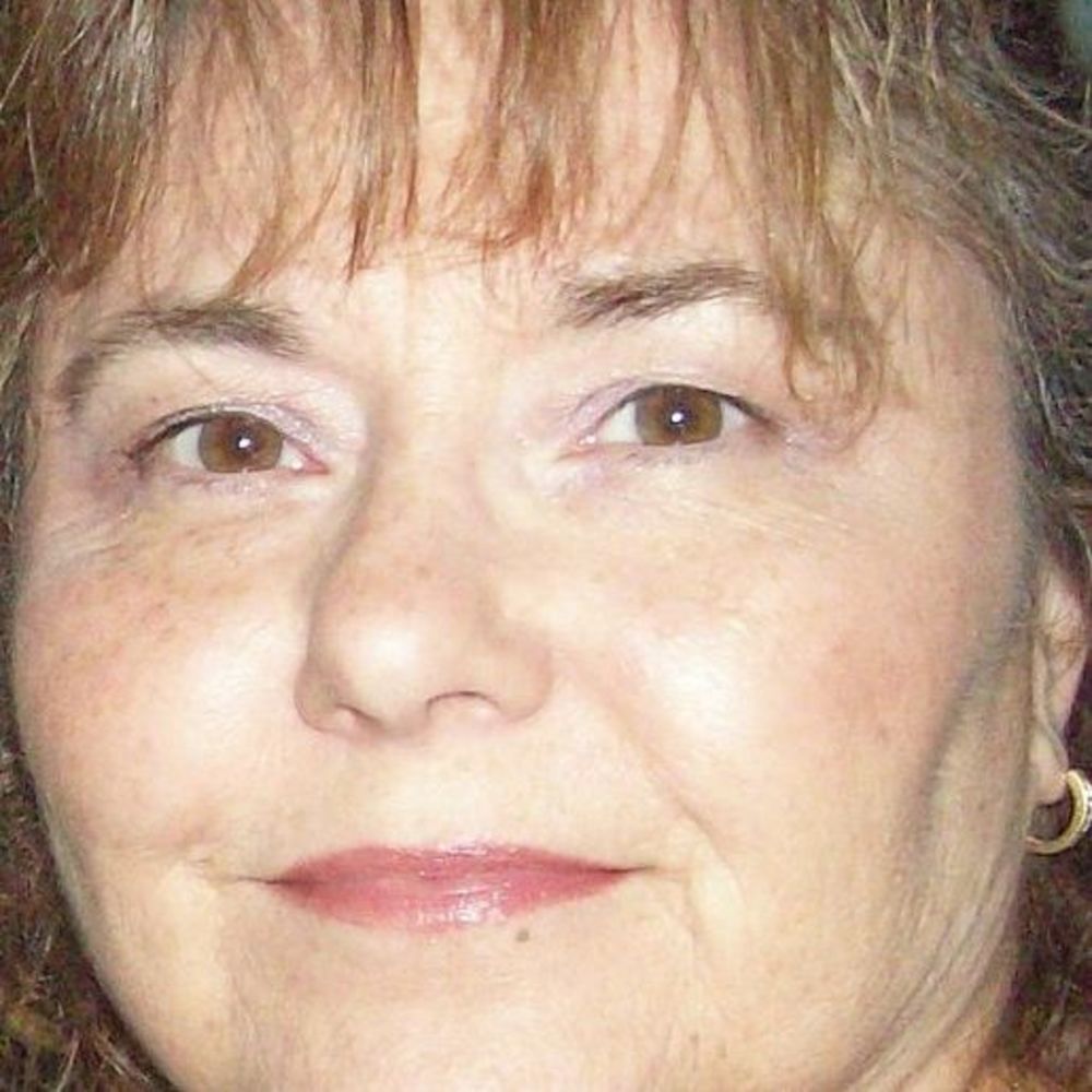 Meet your Posher, Carrie gail